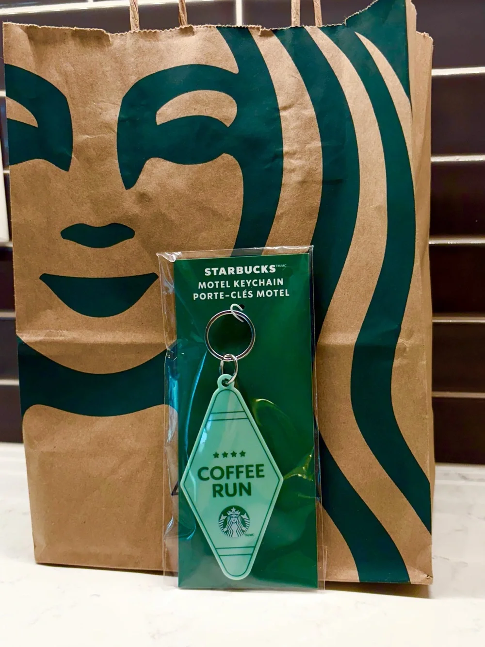 Starbucks - “COFFEE RUN” Motel Keychain